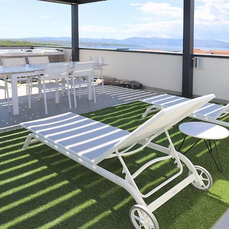 Apartments Terra Sun With Private Pool Or Jacuzzi نجيفيش المظهر الخارجي الصورة