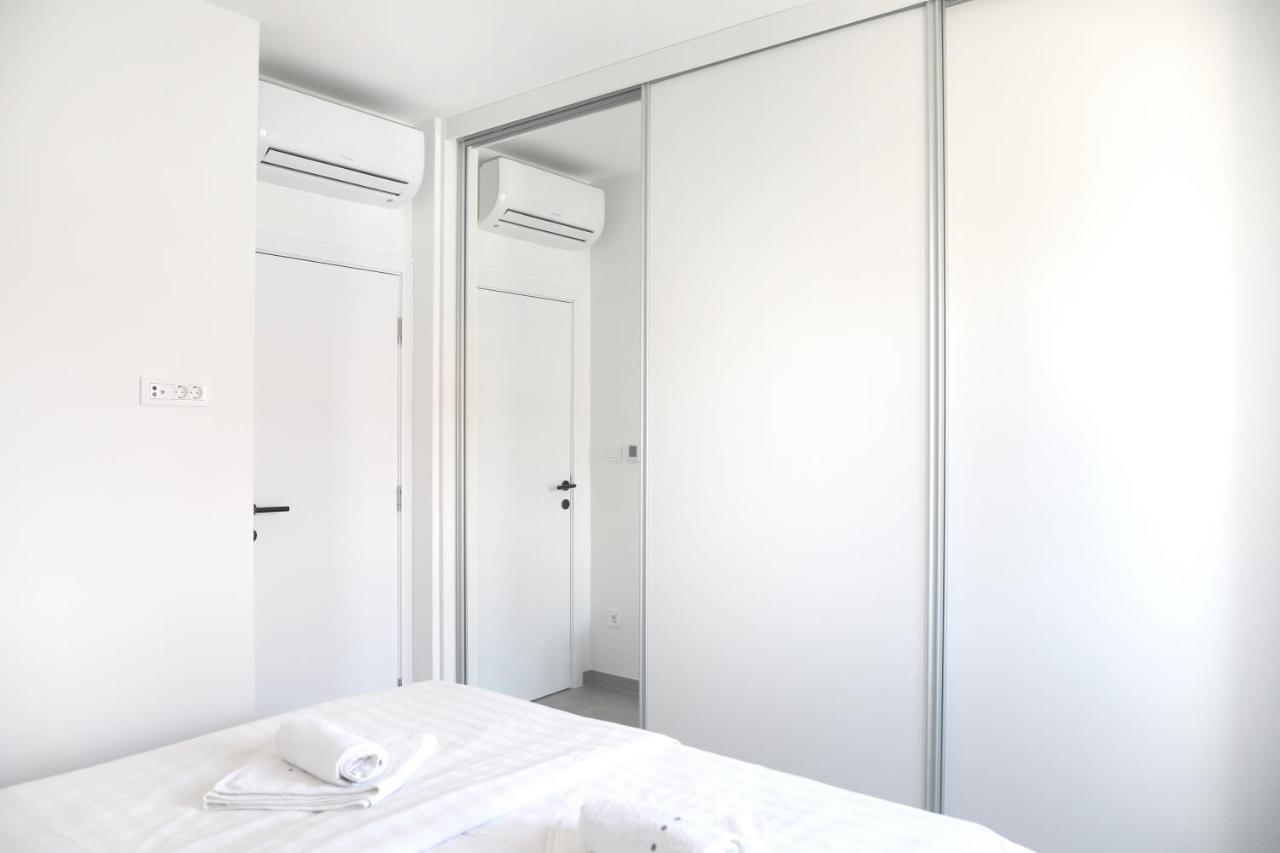 Apartments Terra Sun With Private Pool Or Jacuzzi نجيفيش المظهر الخارجي الصورة