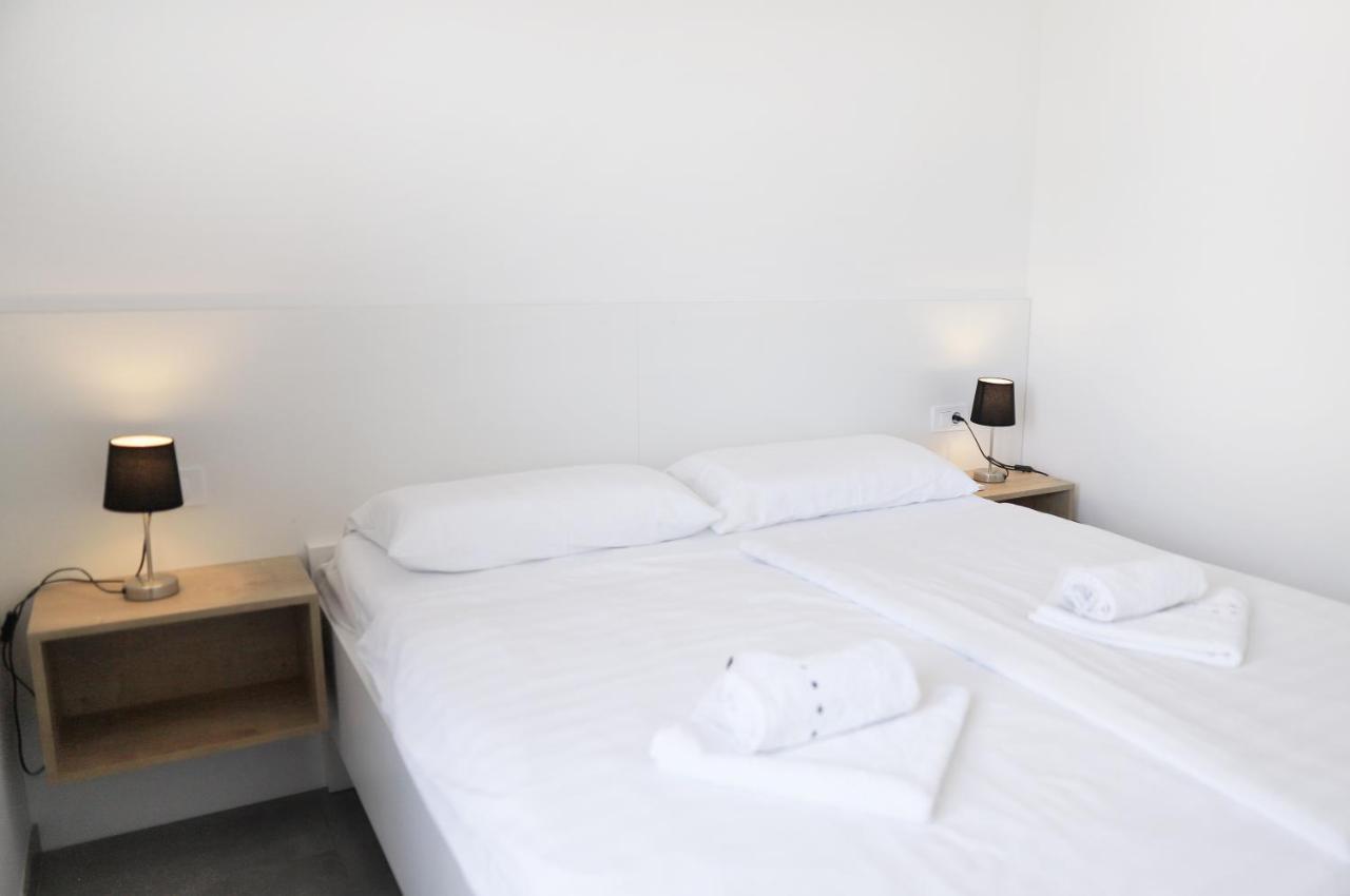 Apartments Terra Sun With Private Pool Or Jacuzzi نجيفيش المظهر الخارجي الصورة