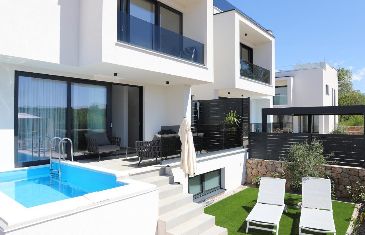 Apartments Terra Sun With Private Pool Or Jacuzzi نجيفيش المظهر الخارجي الصورة